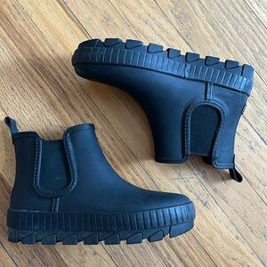 Sperry’s rain boots